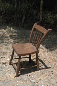 chaise cowboy artisanale bois de teck ancien piece unique